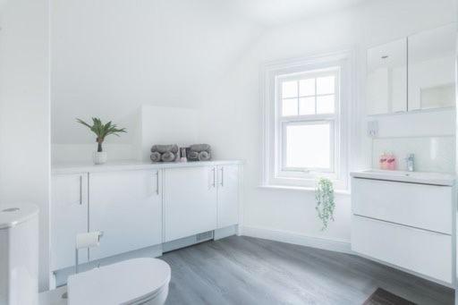 Coast View Luxury Apartment ไลม์รีจิส ภายนอก รูปภาพ